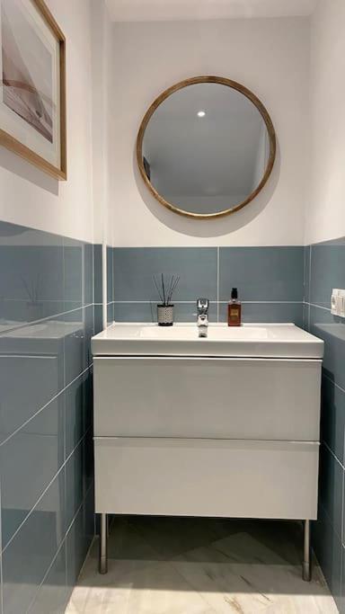 马尔韦利亚Superb Townhouse In Golden Mile公寓 外观 照片
