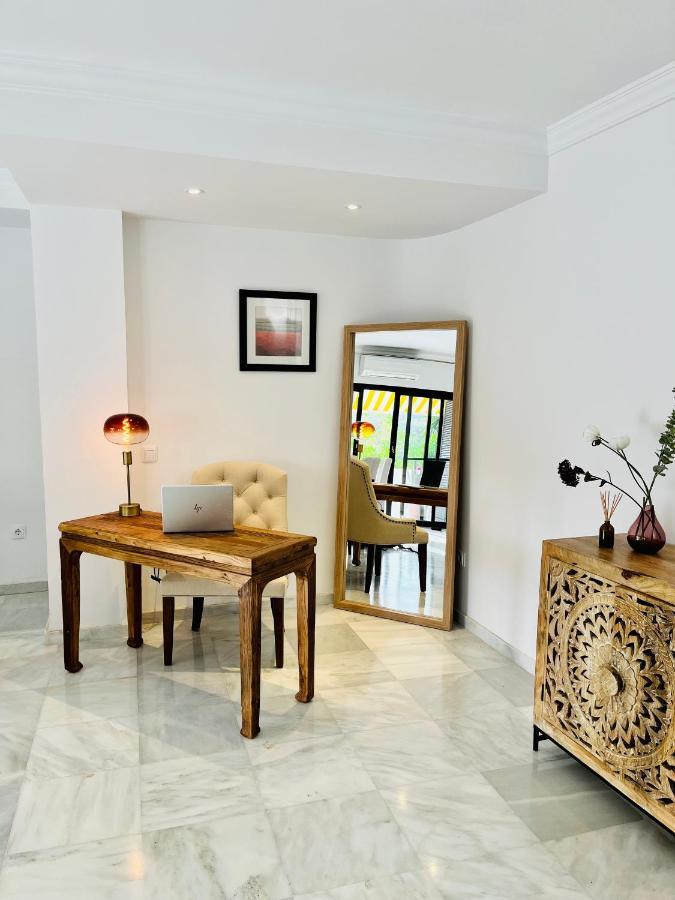 马尔韦利亚Superb Townhouse In Golden Mile公寓 外观 照片