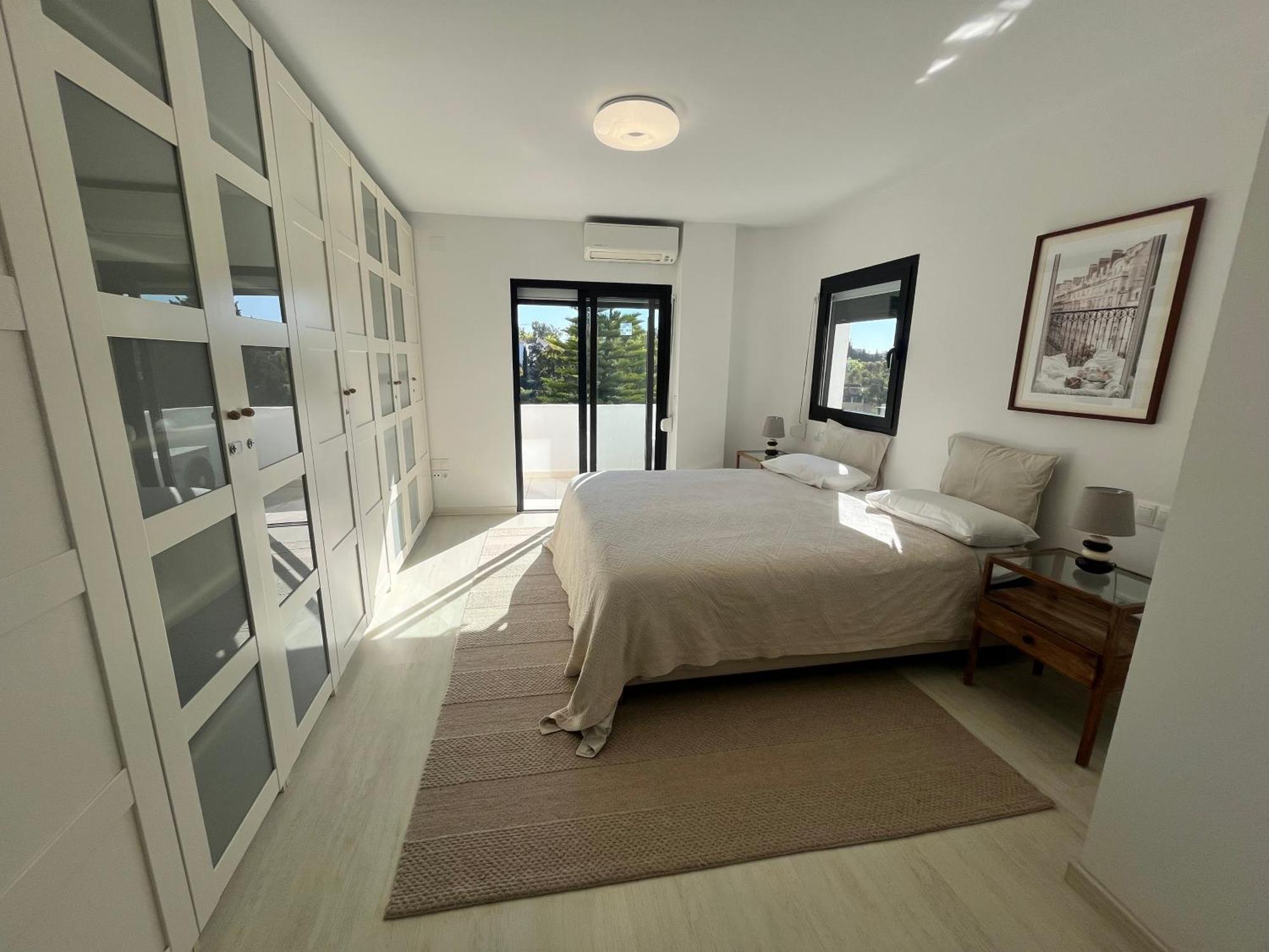 马尔韦利亚Superb Townhouse In Golden Mile公寓 外观 照片